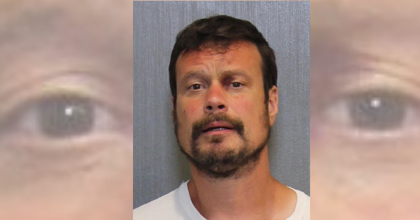 East Nashville man shoves woman into chair, dumps beer onto her; per report